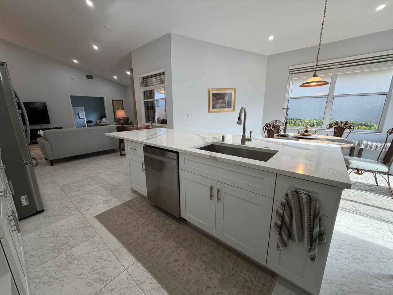 5950 Almaden Dr - Photo 7 of 41