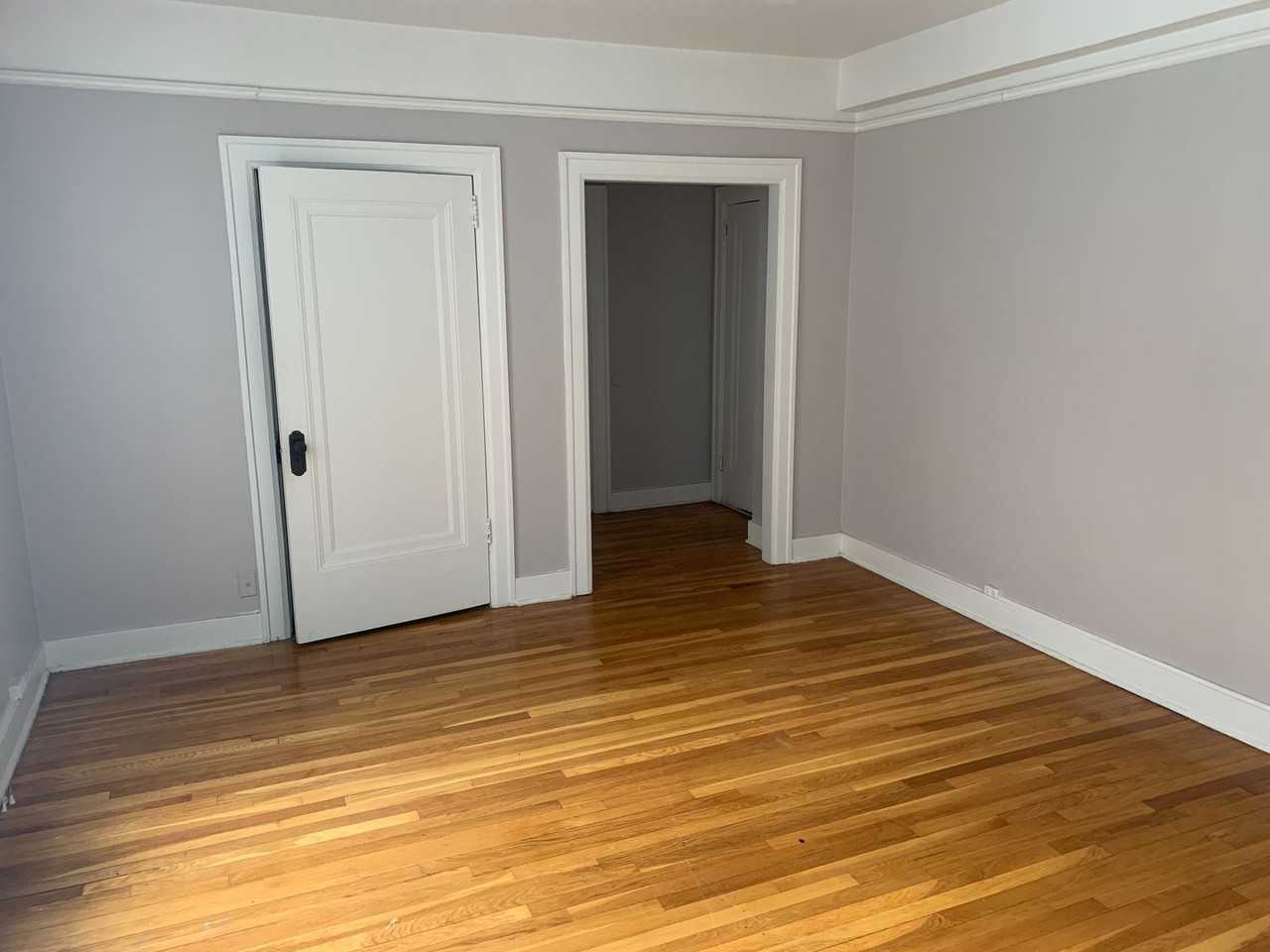 The Oakwood - Photo 2 of 39