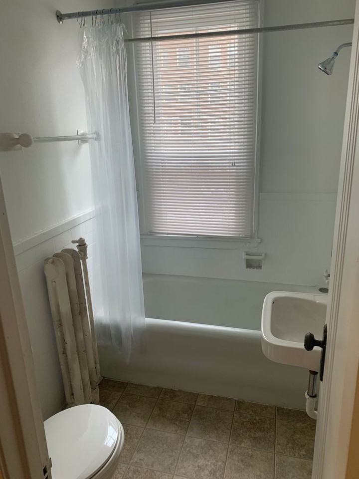 The Oakwood - Photo 6 of 39