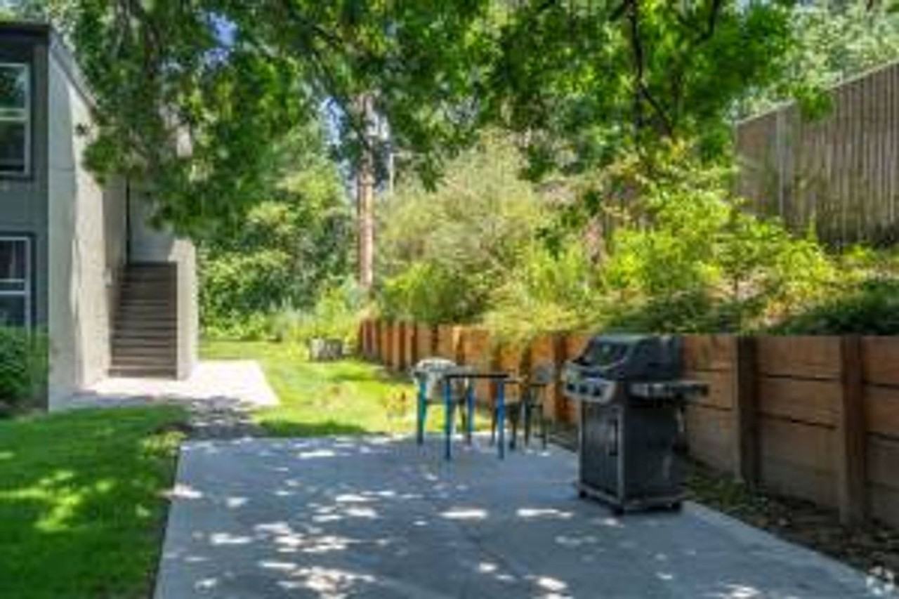 Milan Apartments - Photo 2 of 34