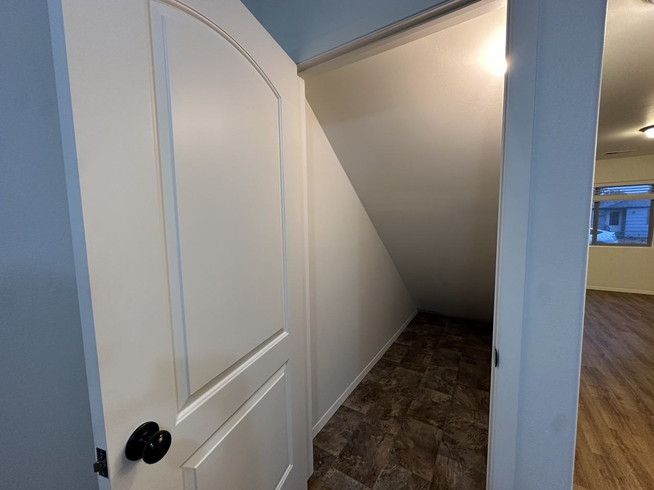 6203 6203 North Astor StreetApt 3 #6203-3 - Photo 3 of 13