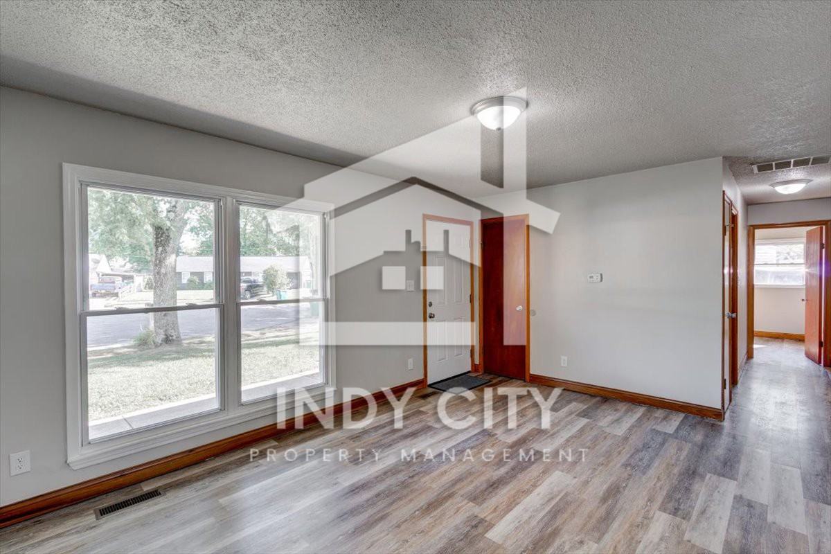 90 Bryant Ct #1 - Photo 2 of 20