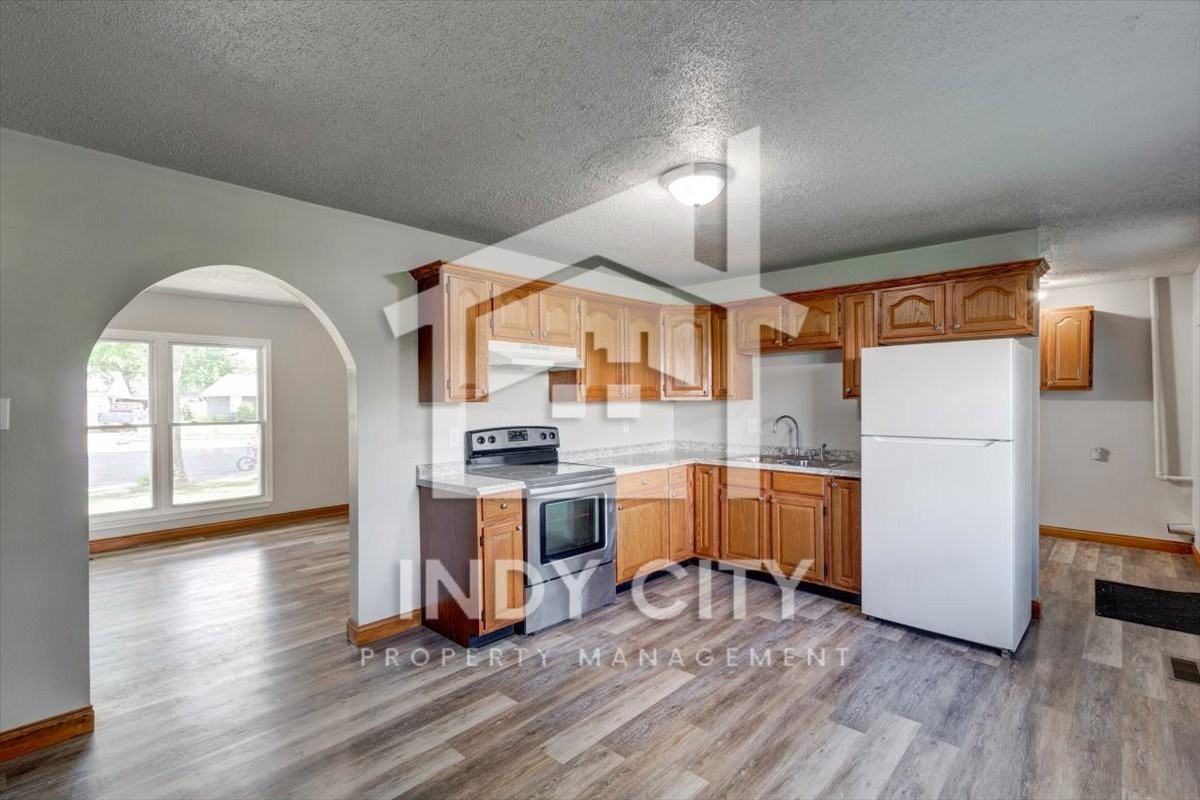 90 Bryant Ct #1 - Photo 4 of 20