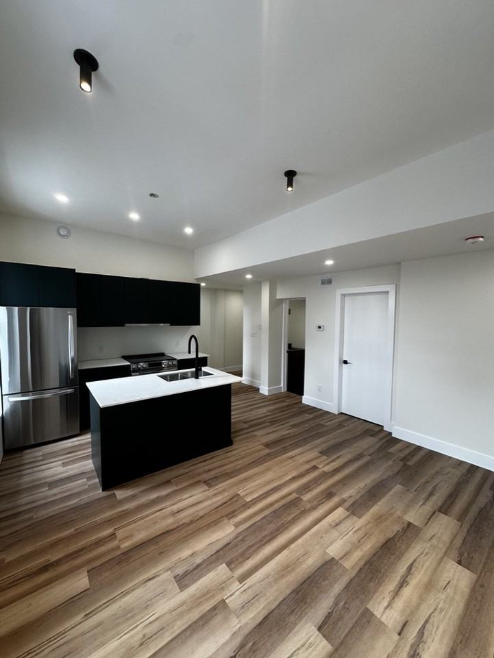 13 Market Sq #A - Photo 5 of 17