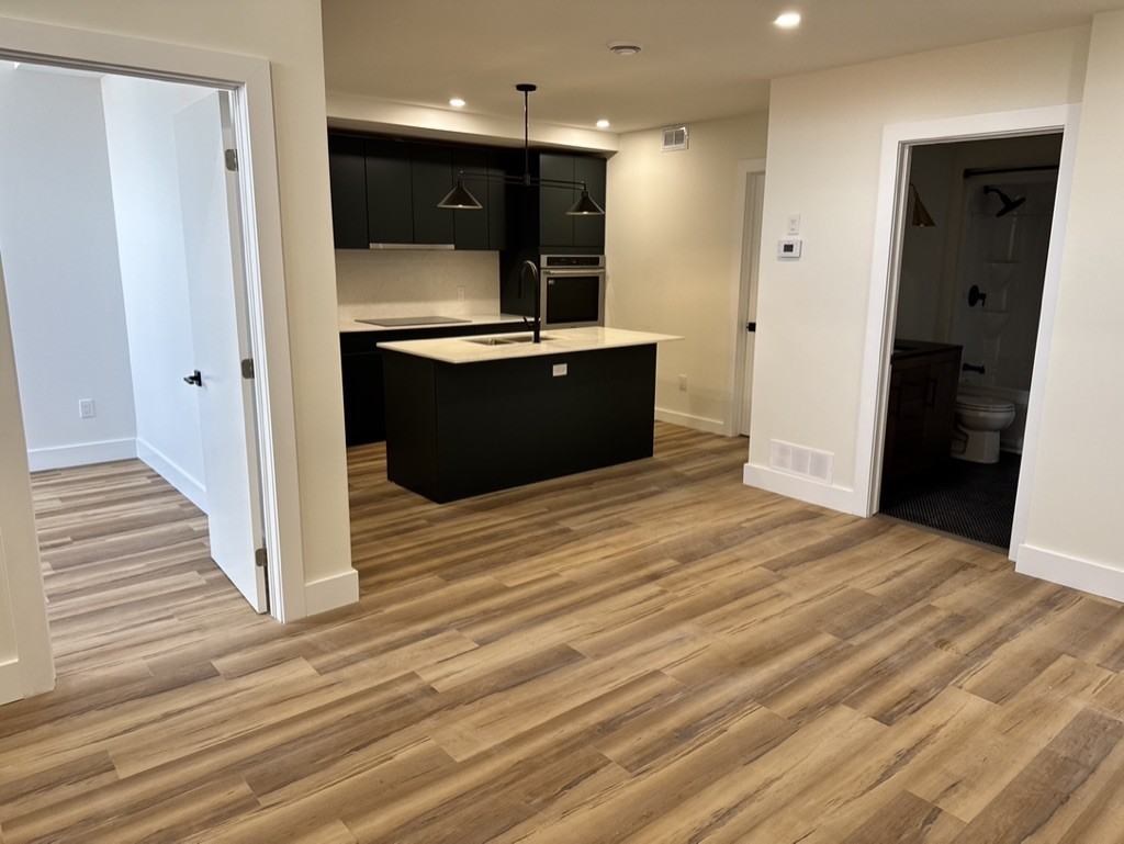 13 Market Sq #A - Photo 7 of 17