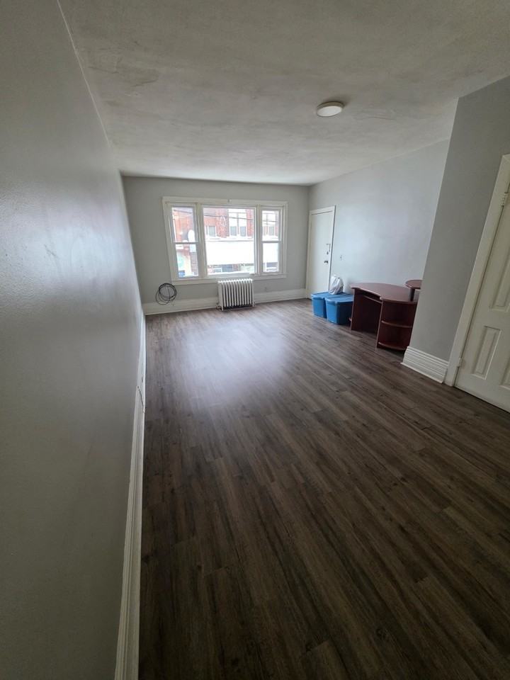 2515 Peach St #3 - Photo 2 of 7