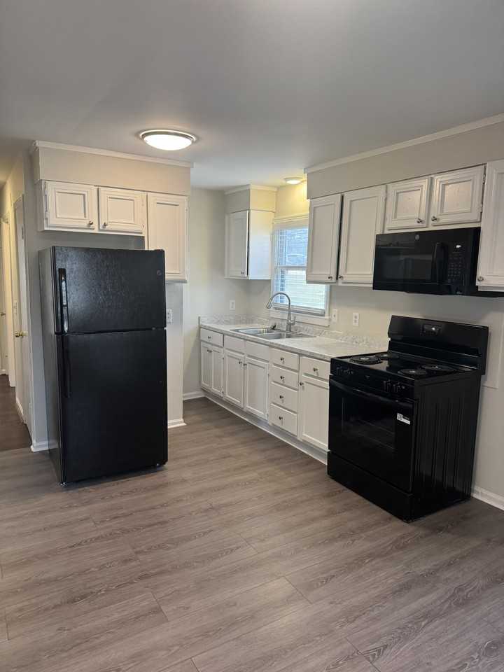 2909 Clifton Ave #1 - Photo 6 of 23