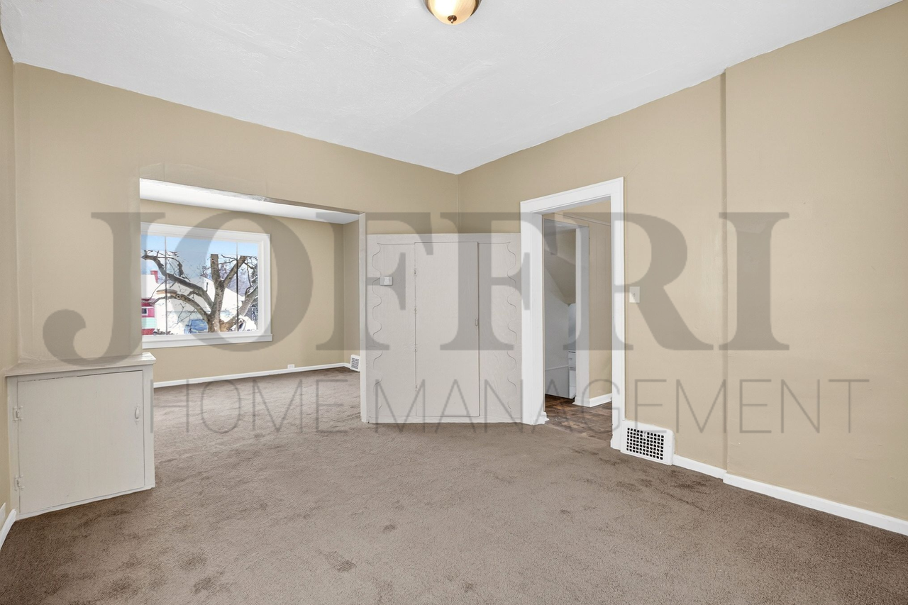 19112 Kings Hwy #1 - Photo 5 of 15