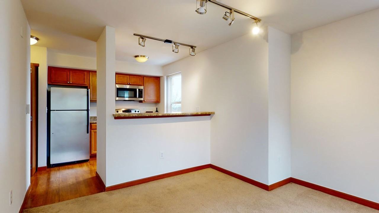 21428 International Boulevard - Photo 6 of 21