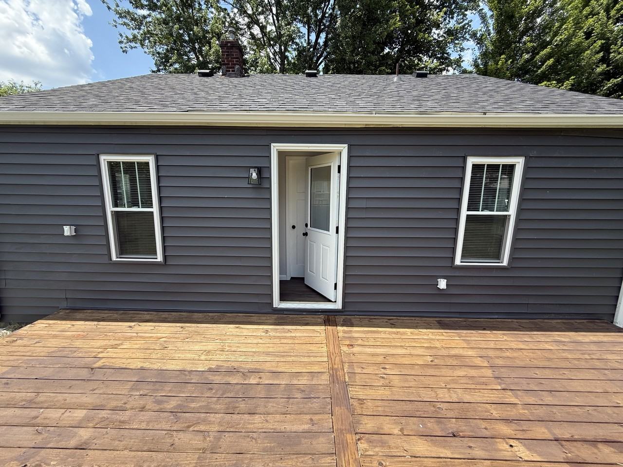 629 Short St #1 - Photo 2 of 11