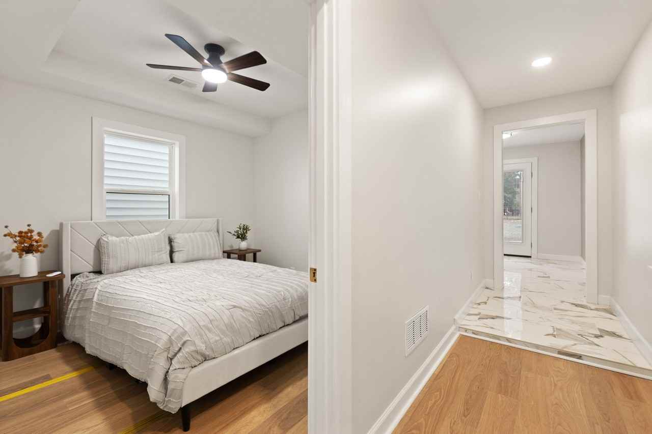 825 E Chestnut St #1 - Photo 5 of 10