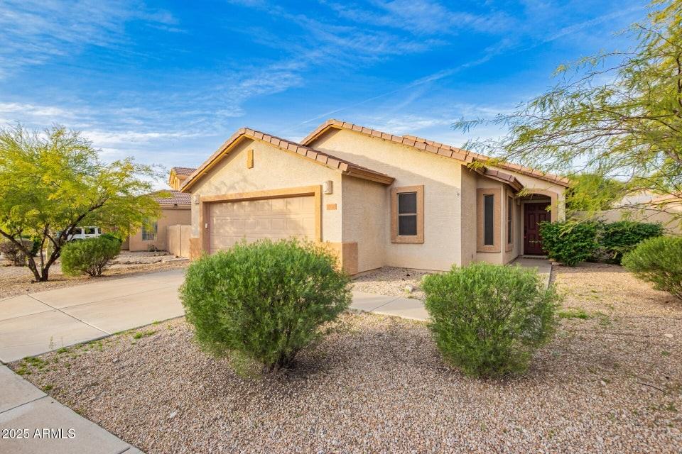 17530 W Wind Drift Ct #1 - Photo 2 of 27