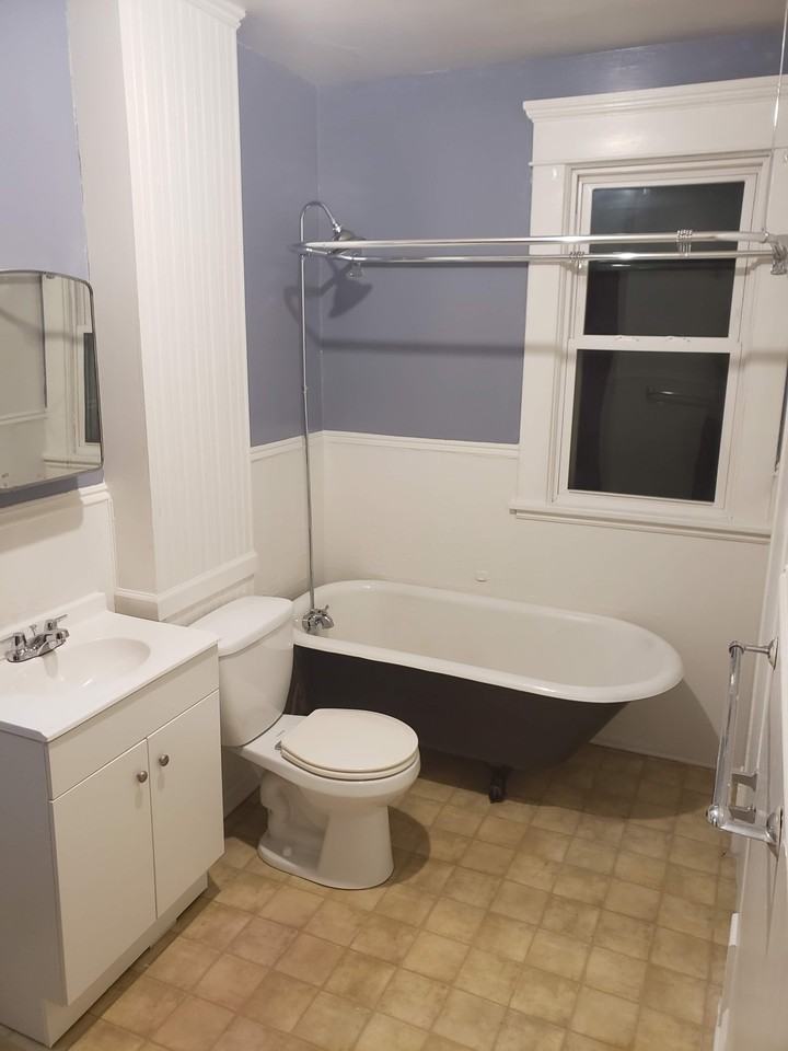 105 W Luther Pl #1-2 - Photo 5 of 10