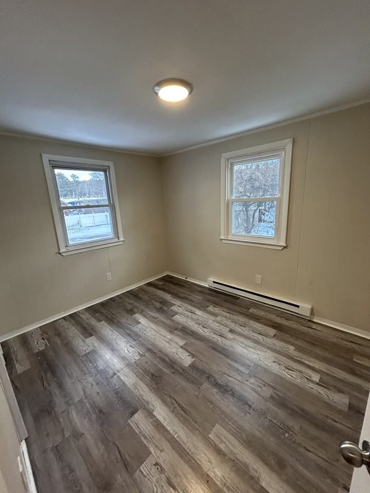 148 Charlton St #B - Photo 4 of 5