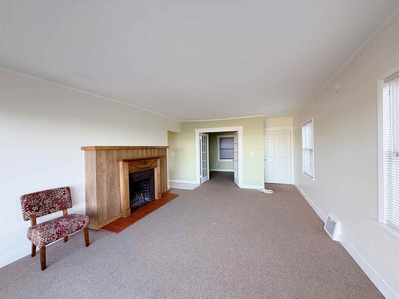 2 & 4 Bedroom Apartments with Classic Charm & Bay View - Photo 7 of 44