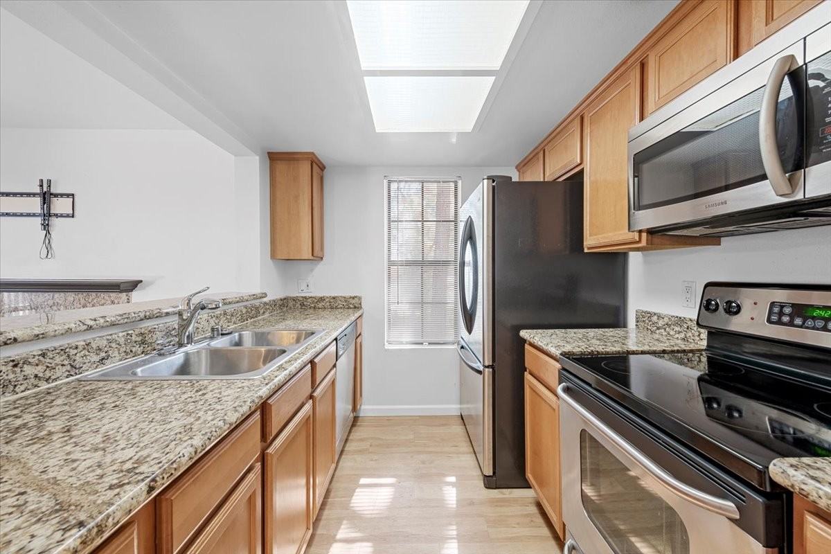 Avenida Venusto #168 - Photo 2 of 28