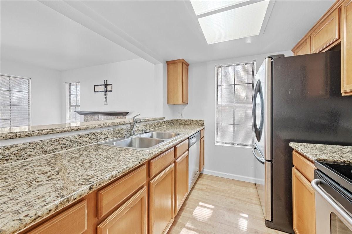 Avenida Venusto #168 - Photo 3 of 28