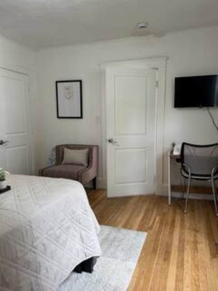 10 Cranch St #1 - Photo 3 of 10