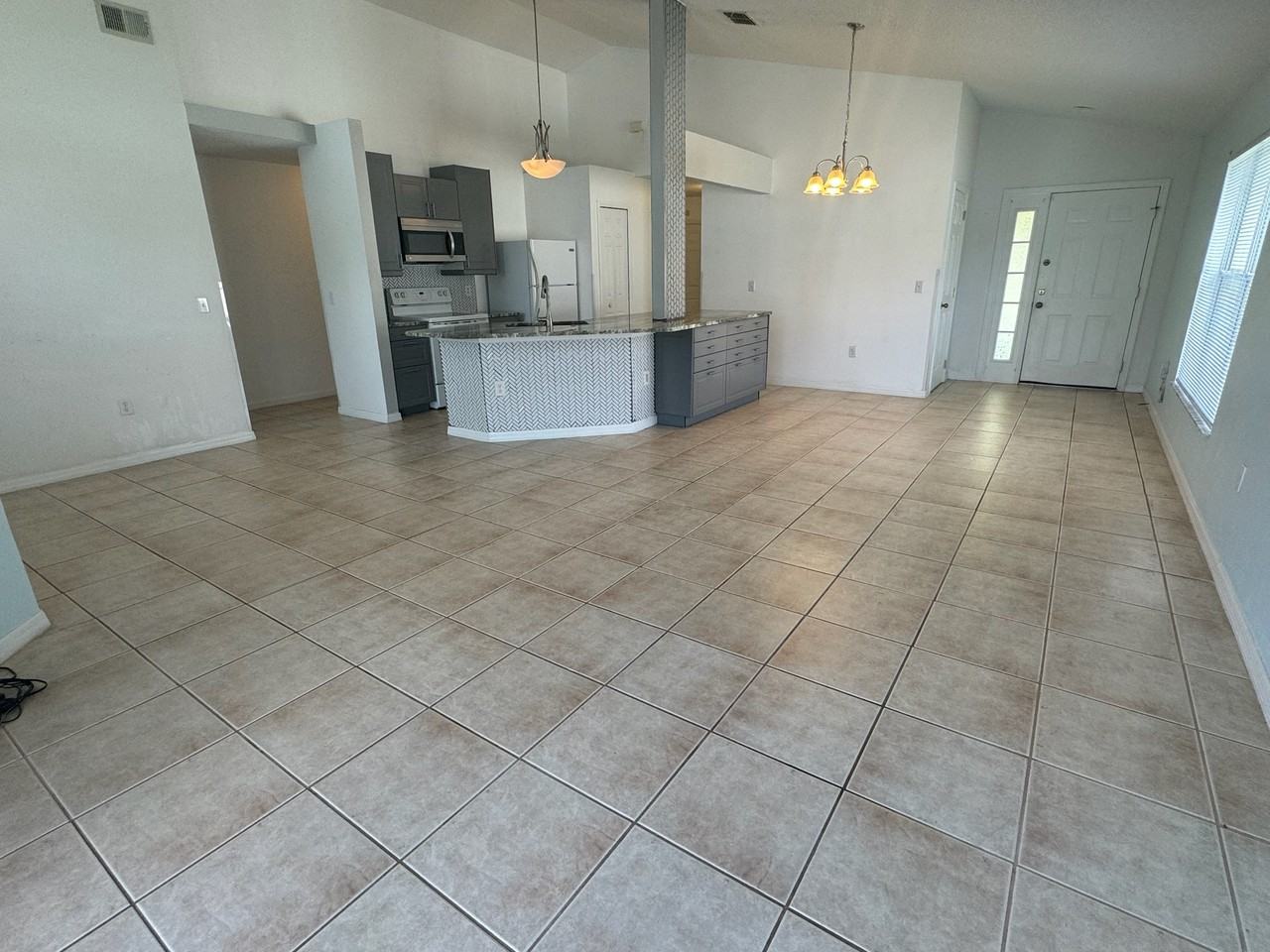 611 Casterton Cir #1 - Photo 6 of 35