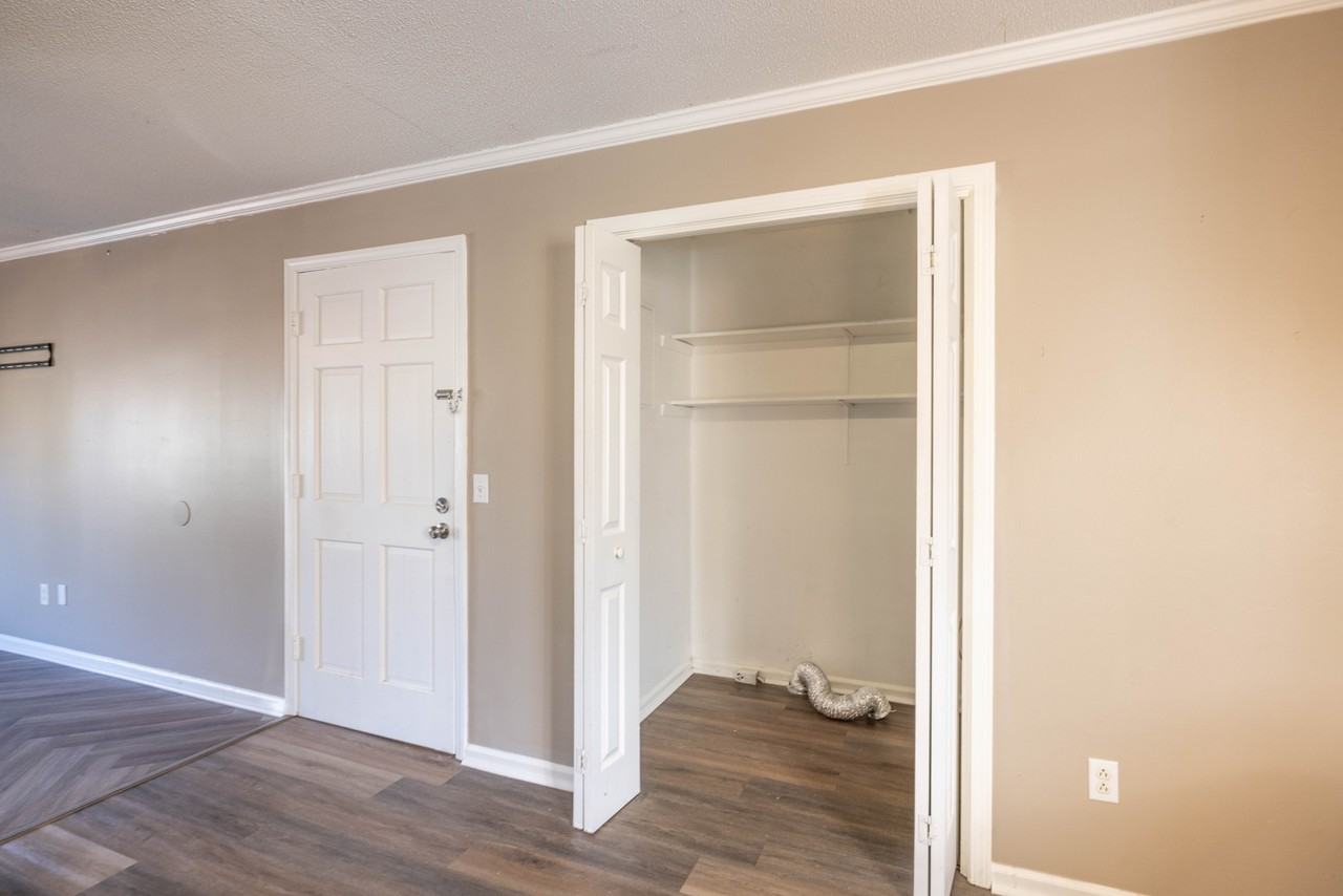 424 S 4th St #4 - Photo 6 of 20