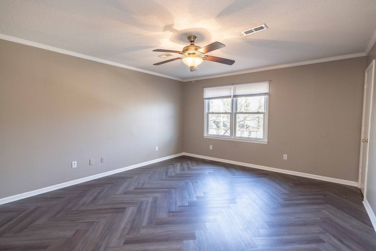 424 S 4th St #4 - Photo 7 of 20