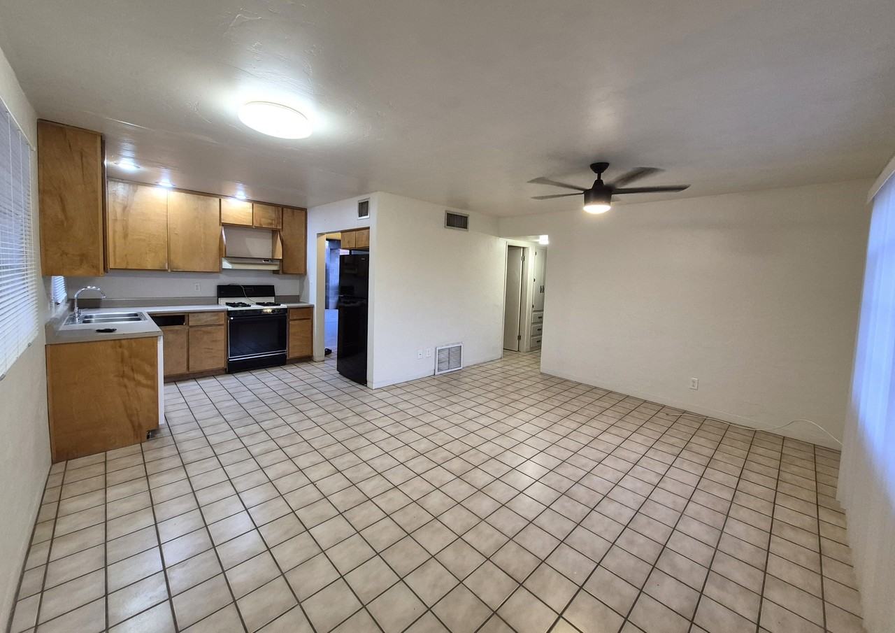 4520 E Montecito St #4520 - Photo 5 of 11