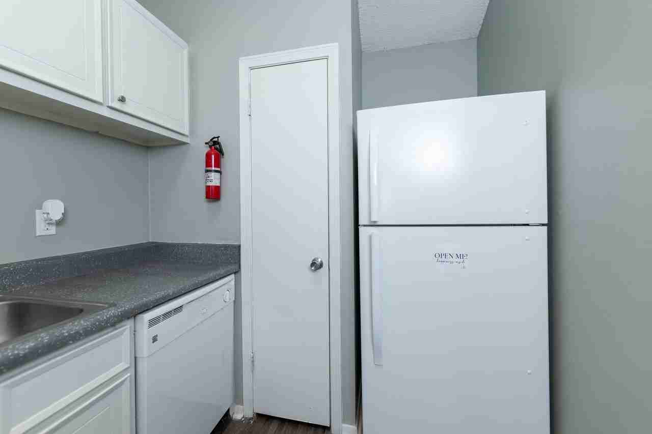 Best single story homes for rent in the Memphis, TN and Cordova, TN areas - Photo 6 of 25