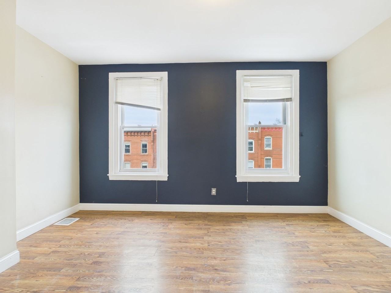 2914 W Girard Ave - Photo 3 of 8