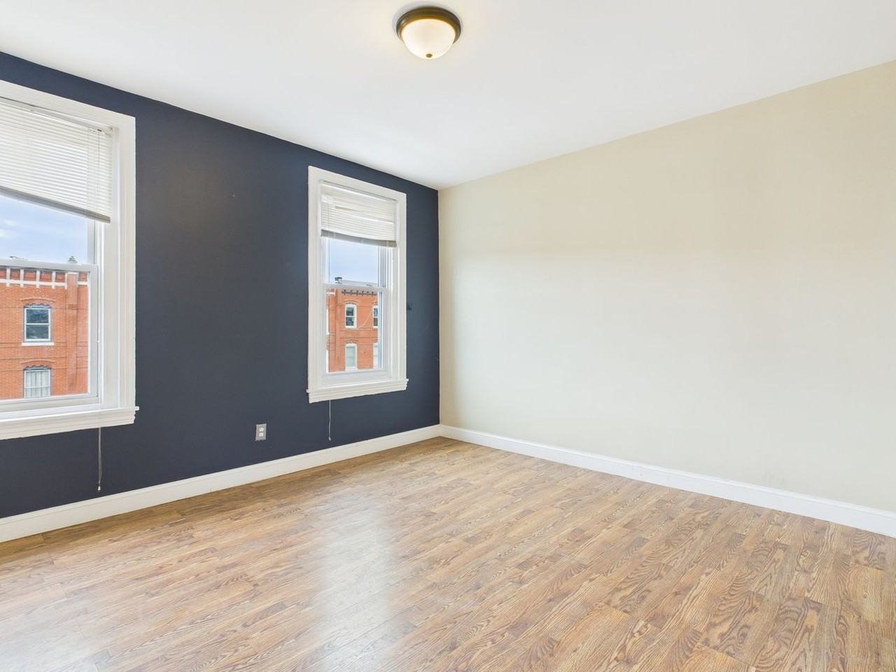 2914 W Girard Ave - Photo 4 of 8