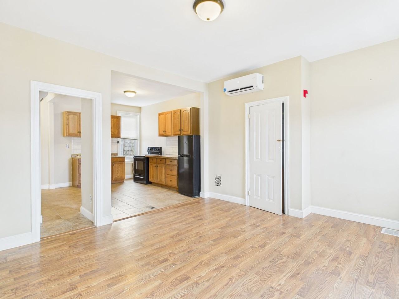 2914 W Girard Ave - Photo 5 of 8