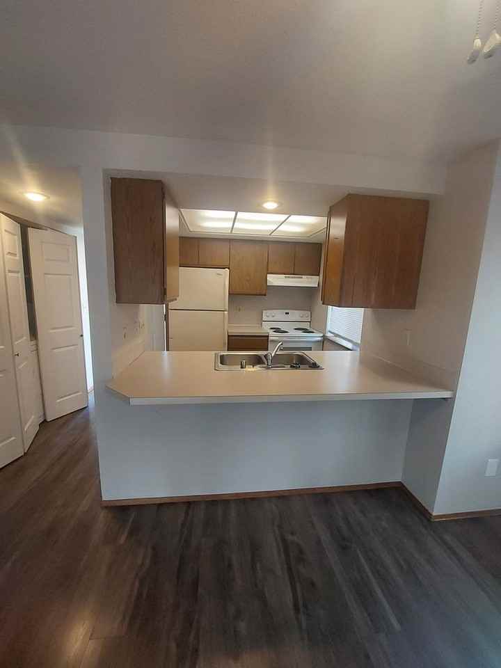 1116 E Maryland St #1 - Photo 4 of 11