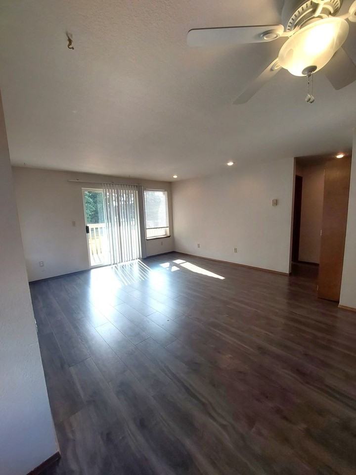 1116 E Maryland St #1 - Photo 5 of 11