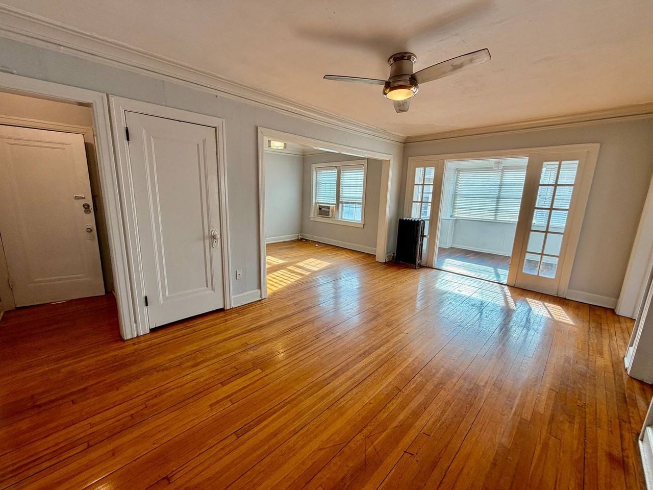 Brick House - Photo 2 of 16