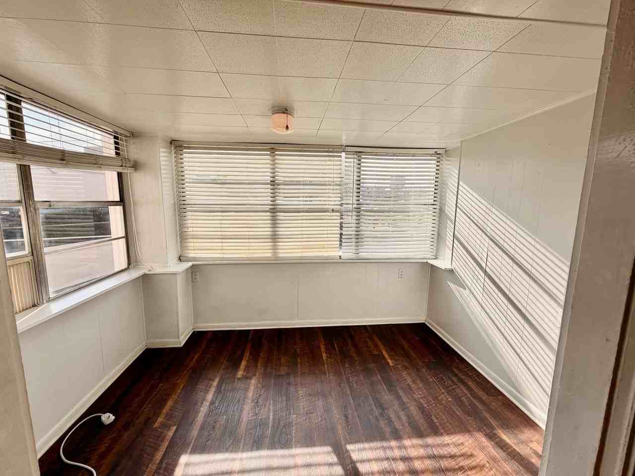 Brick House - Photo 4 of 16