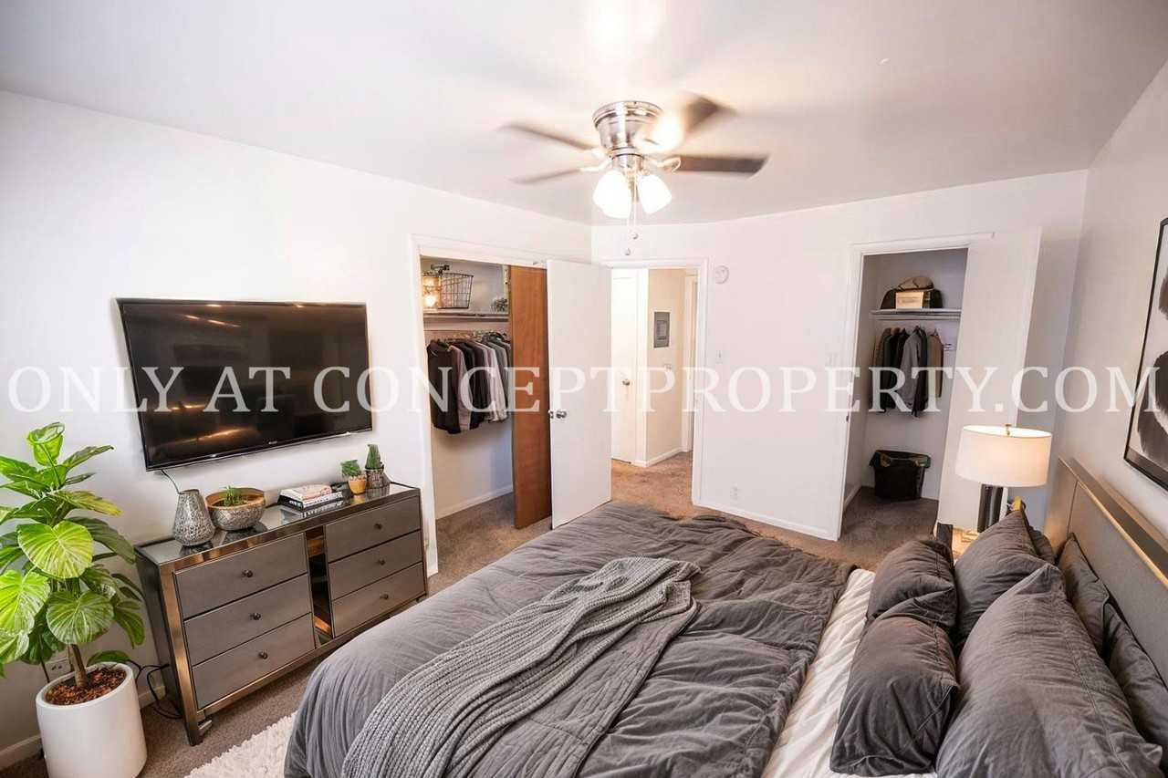 425 E. 3rd Ave - Photo 5 of 50