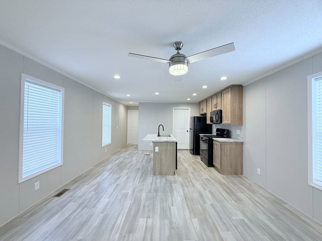 52962 N Yorktown Ct #168 - Photo 4 of 27