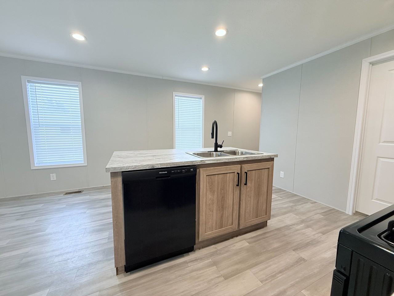 52962 N Yorktown Ct #168 - Photo 7 of 27