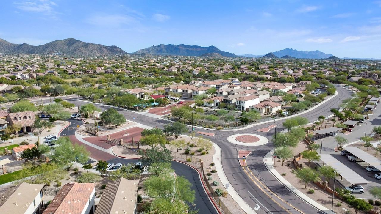 2935 N Sonoran Hls - Photo 4 of 29