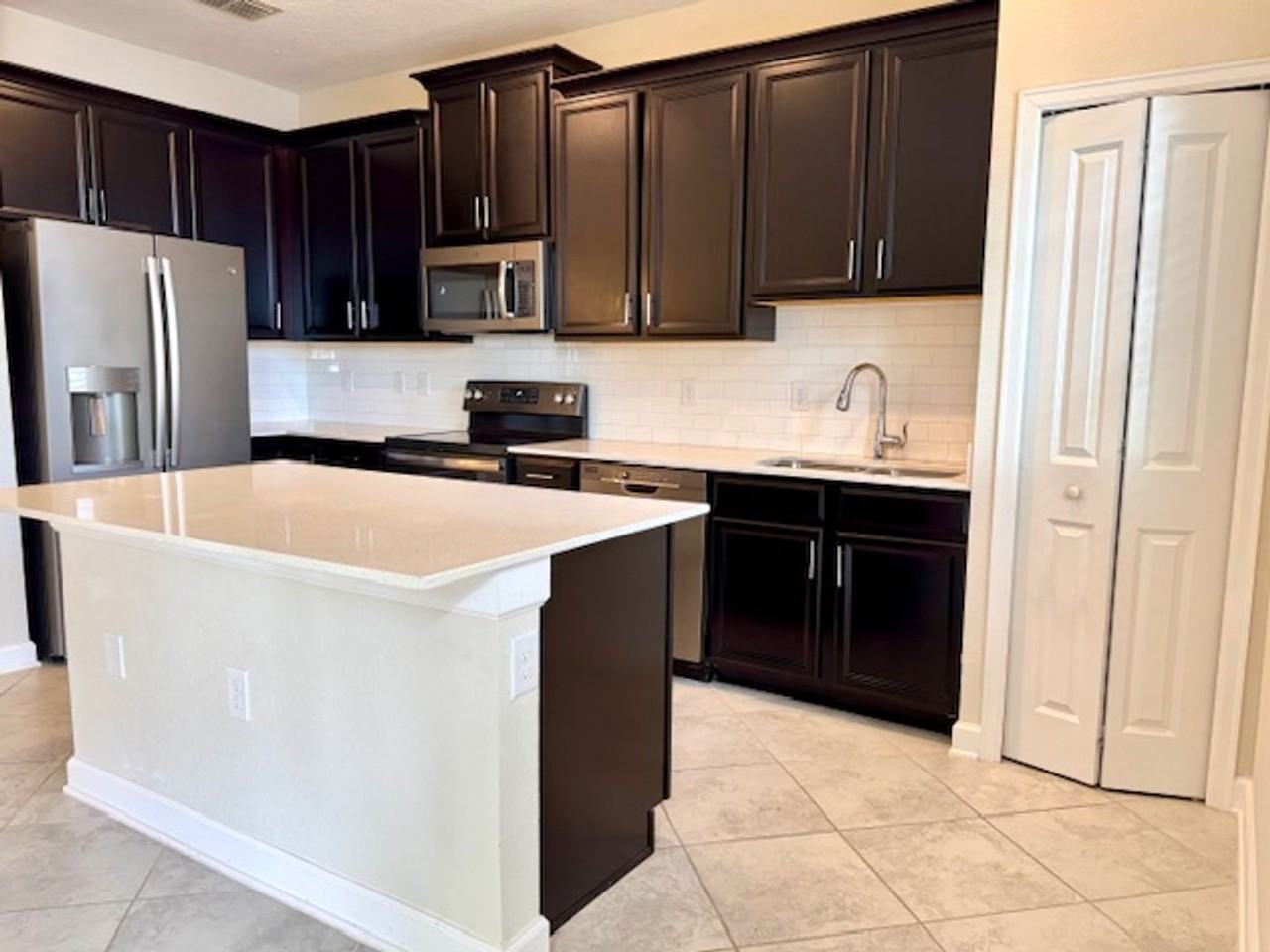 1222 Royal St George Blvd - Photo 2 of 38