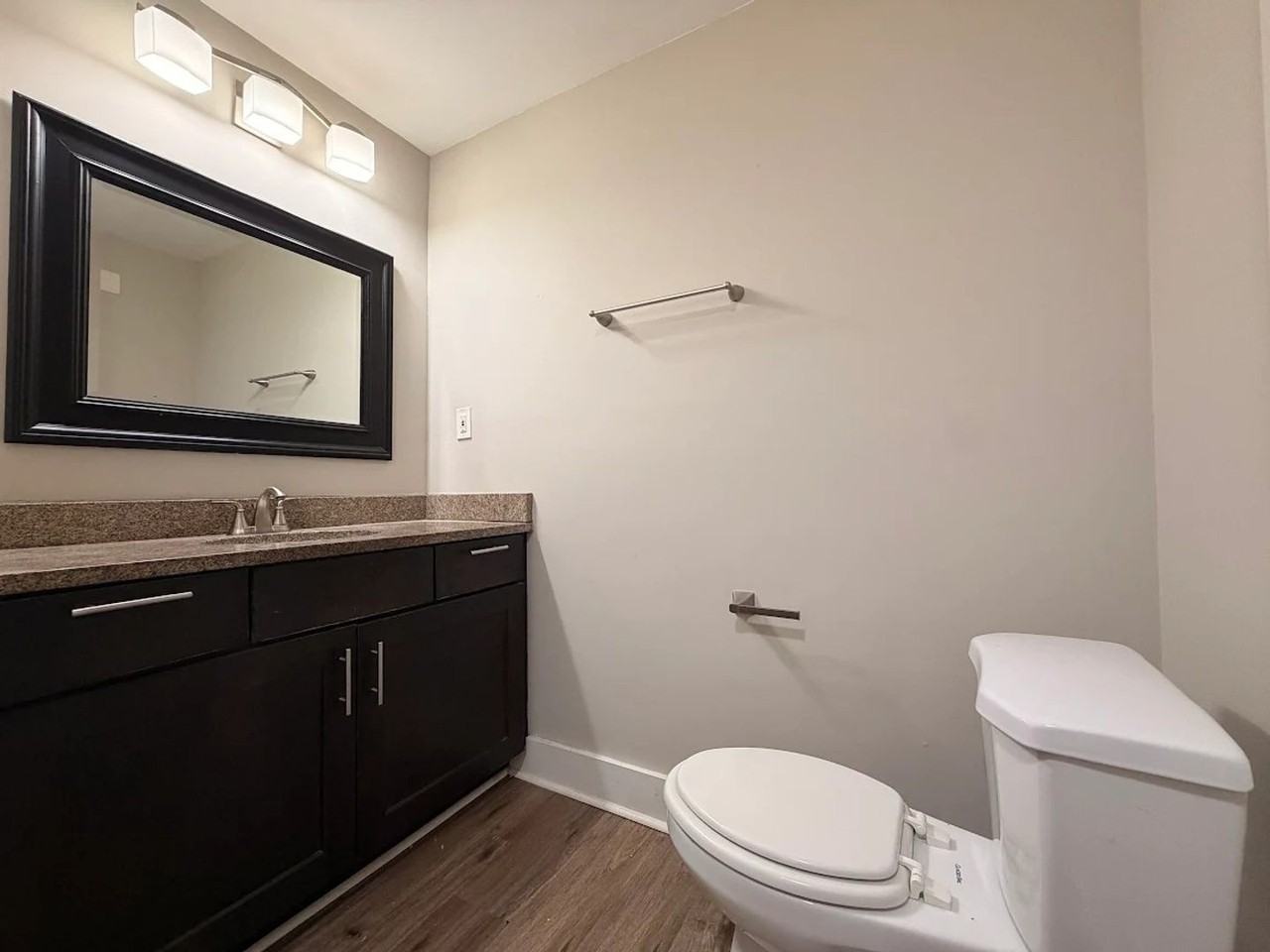 2000 Bencal Dr Se - Photo 5 of 9