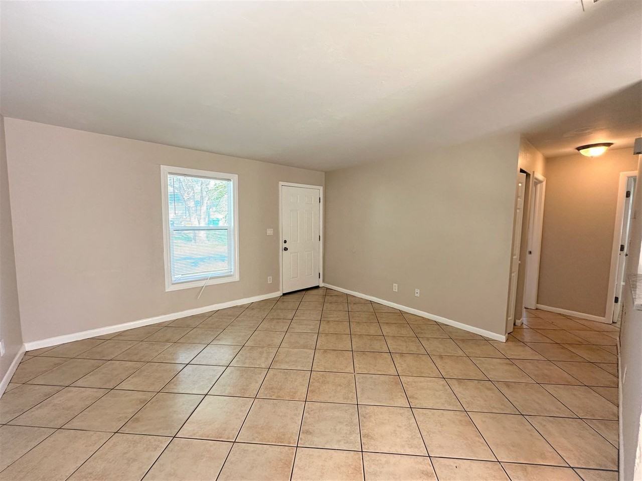 PIKUS (Avalon Apartments) - Photo 4 of 26