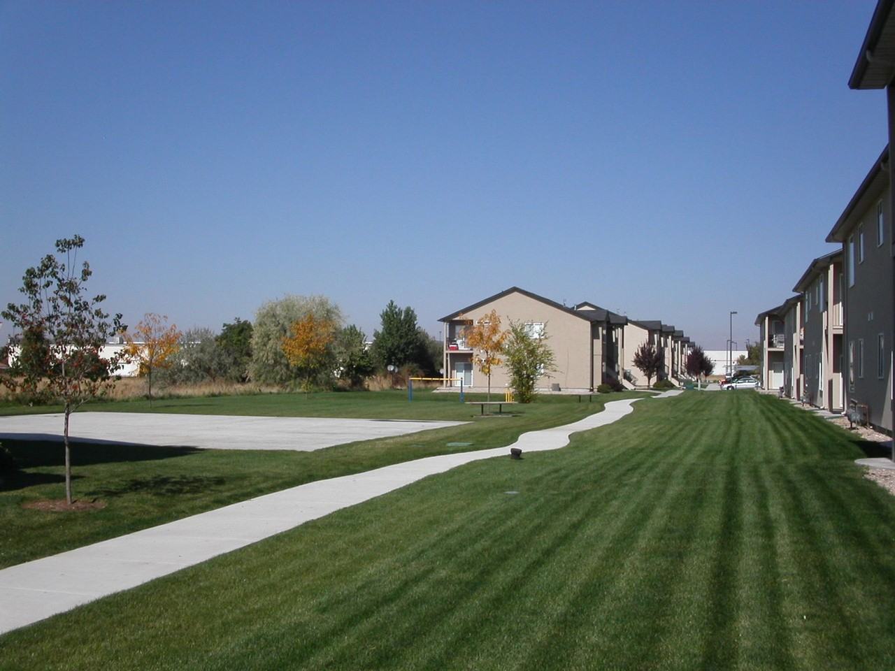 1927 E Wilson Ln - Photo 4 of 4