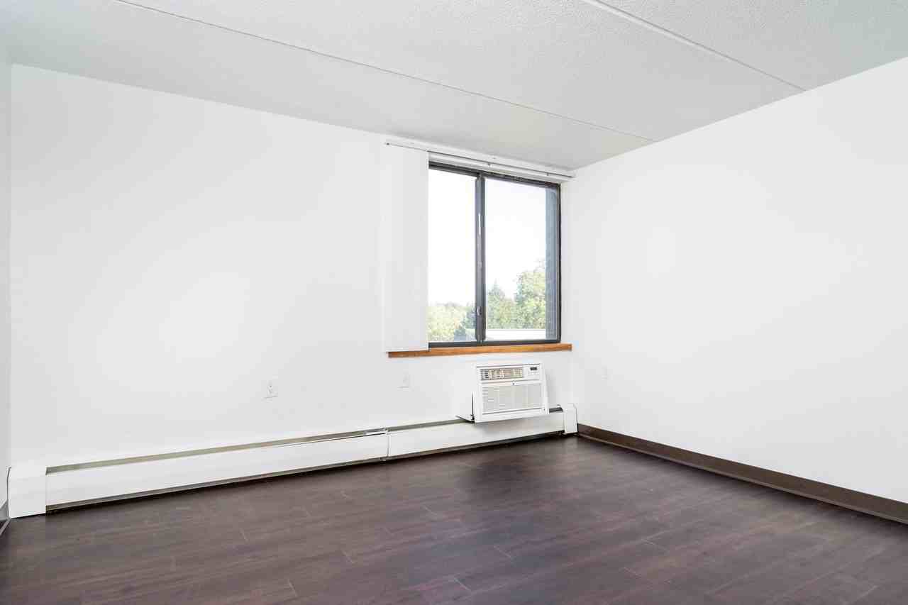 Creek Terrace - Photo 4 of 15