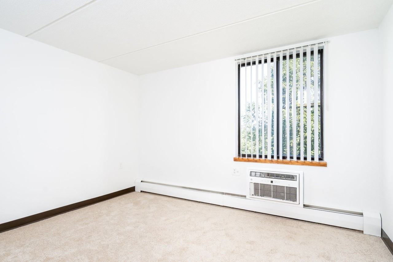 Creek Terrace - Photo 7 of 15