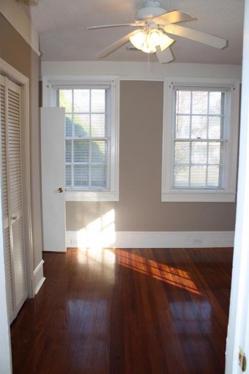 935 Ashley Ave - Photo 5 of 24