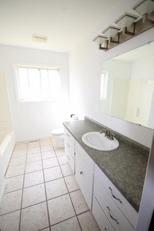 808 N 20th St - Photo 3 of 6