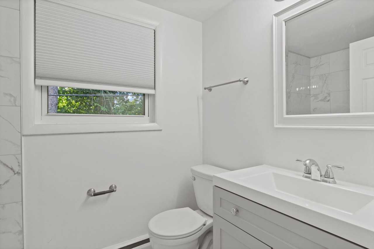 Creekside Apartments - Photo 7 of 13