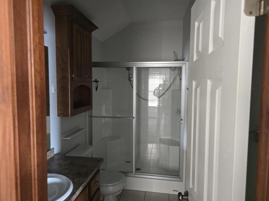 902 SW 37th Moore, OK 73160 - Photo 5 of 17