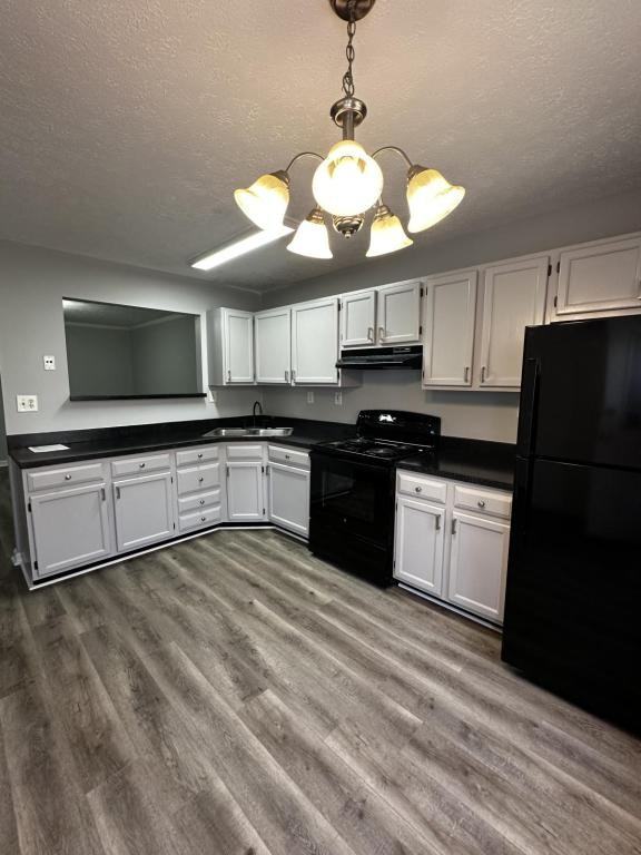 619 Iowa Ave - Photo 2 of 24