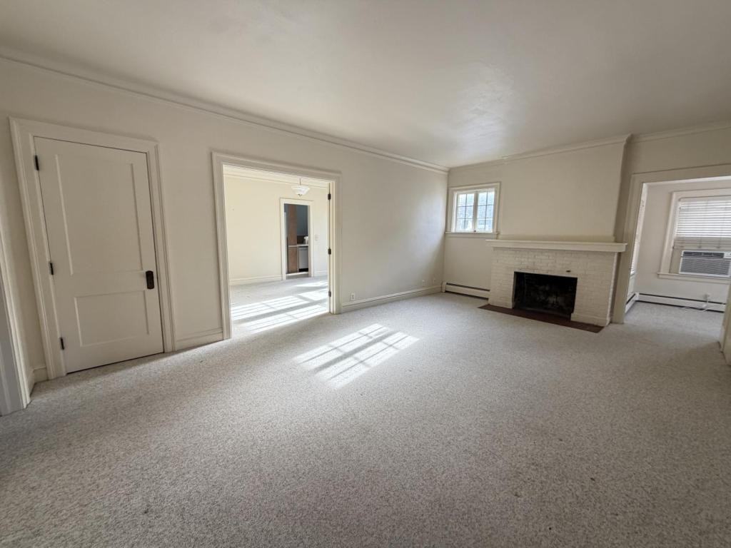 1155 N Cherry St - Photo 5 of 23